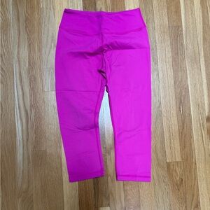 Hot pink Lululemon cropped leggings